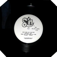 Sin - On The Run / Captured In Time Shape EP, Azra pressing from 1983